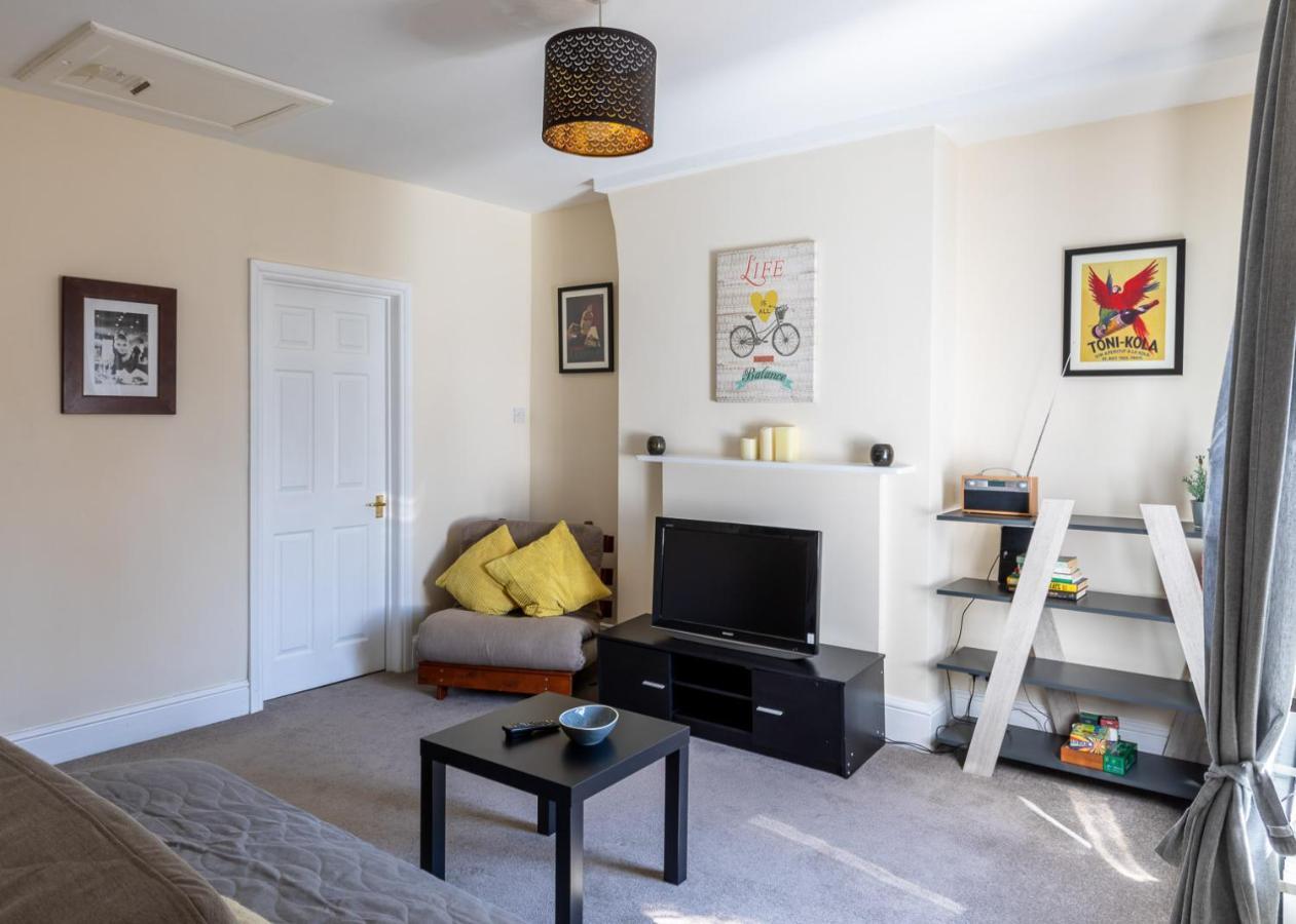 Parker House Apartment *